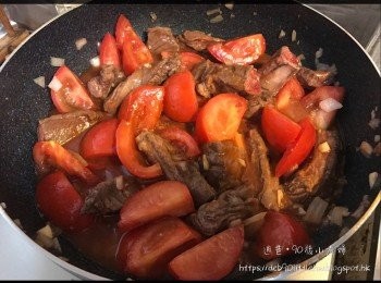 step6: 蓋上蓋煮30-40分鐘，煮至杰身完成。