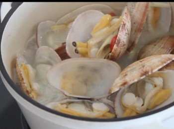 step5: 最後以魚露調味。