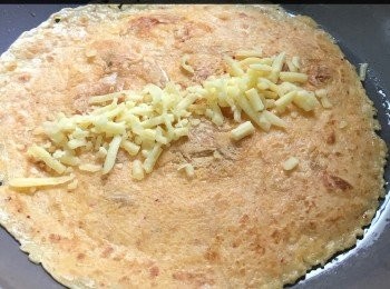 step5: 加入芝士，卷好