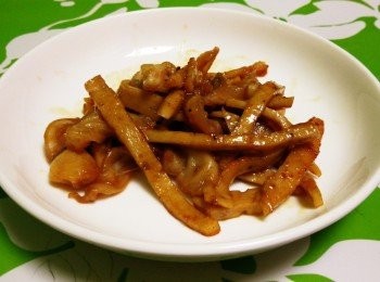 step2: 加入扎肉條，炒熟。