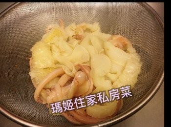 step3: 盛起👉🏻鯨乾水份備用