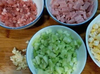 step1: 將所有材料切粒！