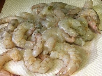 step2: 魚肚及海參切件。