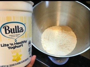 step2: 我用呢隻乳酪，有少少雲尼拿味，好正！