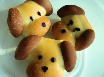 step13: 吃不完的可放入保鮮盒，吃時洒少少水， 用焗爐或airfryer180度 焗3分鐘， 一樣鬆軟美味😋