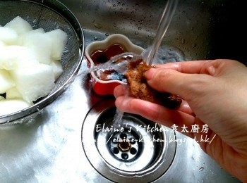 step4: 陳皮刮去囊後撕成細片備用