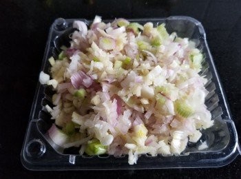 step1: 蒜頭，乾蔥