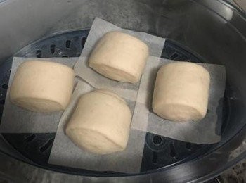 step12: 蓋鍋蓋進行發酵（約45～60分鐘)，依室內溫度的不同發酵時間也會有差別。