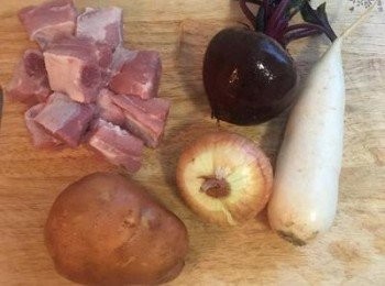 step1: 所有<span class="group_1">食材</span>洗淨備用。