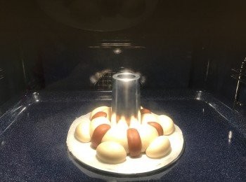 step7: 預熱後， 用170度焗20分鐘。 最後兩分鐘， 如金黃色不是很明顯， 把溫度提高至190度， 目測直至完成。