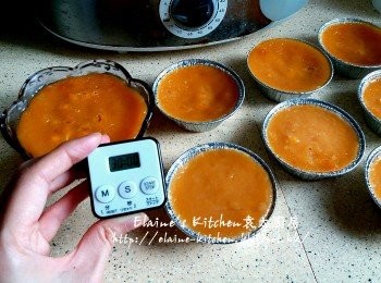 step11: 將待涼的年糕放入雪櫃下層靜待30分鐘