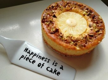 step5: 放入已預熱焗爐用190度焗30-35分鐘，放涼後置雪櫃保持冷凍即可。