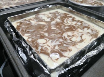 step11: 雪不少於6小時; 之後用熱毛巾或火鎗幫助脫模便完成;