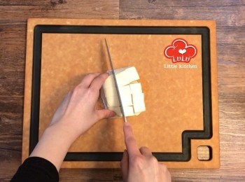 step4: 將豆腐切粒備用