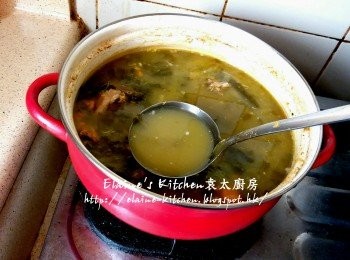 step9: 最後加少許鹽調味拌勻 , 轉中火再煲滾後熄火焗30分鐘即可