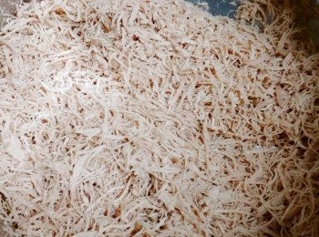 step2: 再用電動打蛋器打成幼絲