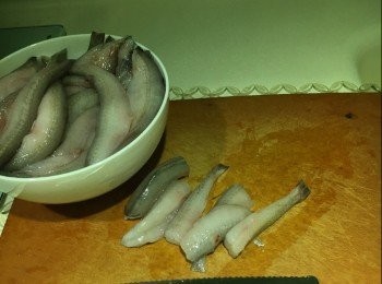 step8: 冬菜浸水洗淨小砂，加入黄糖及油拌勻。