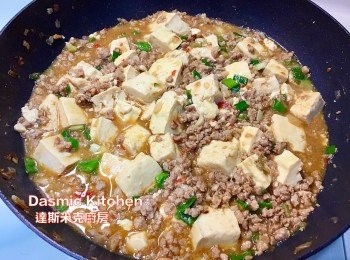 step12: 小心拌合約2分鐘即起鍋（★盡量保持豆腐塊的完整！）