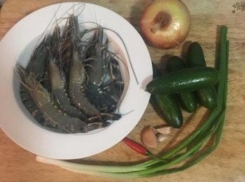 step1: <span class="group_1">食材</span>洗淨備用。