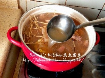step7: 最後加少許鹽調味拌勻轉中火再煲滾 , 熄火焗30分鐘即可
