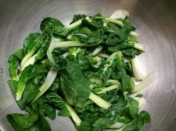 step1: 白菜撕細。