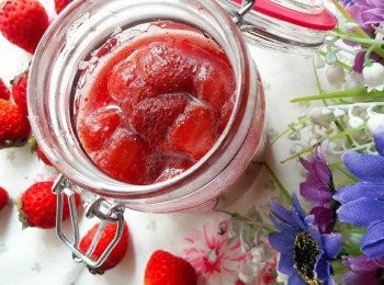 step10: 倒入已用熱水消毒過的玻璃瓶中 , 放涼再入冰箱