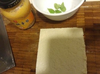 step1: 硬豆腐切細方塊