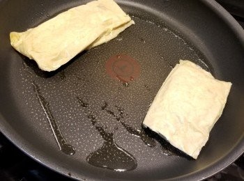 step10: 用平底鑊將兩邊煎至金黃