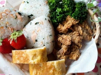 step5: 即可放到盤子中裝飾