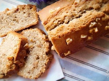 step9: 放入已用170度預熱的烤箱中 , 烤 40 分鐘 , 用竹籤插入抽出沒有沾粘物即已烤好 , 取出放涼即可