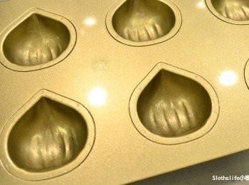 step1: 模具均勻塗抹奶油