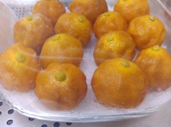 step8: 先一層鹽一層桔。