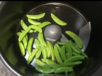 step4: 加入脢頭炒熟。