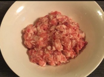 step1: 豬肉10oz。