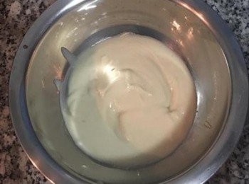 step8: 將炒好的油酥起鍋放涼備用，
註:此時的油酥會呈現很像煉乳的那種濃稠質感。