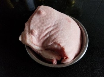 step2: 五花腩(煲完湯後做另一個餸)