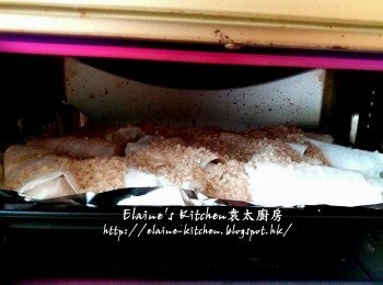 step9: 放入焗爐用250C上下火焗20分鐘後熄火焗10分鐘