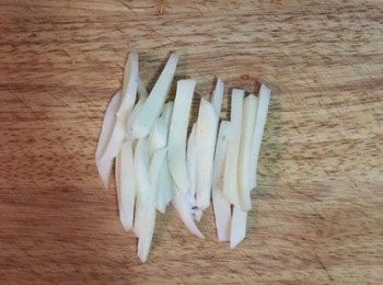 step2: 起司片切條狀備用；