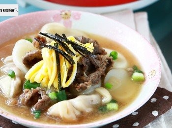 step12: 放上蛋絲和紫菜絲