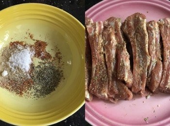 step3: 將乾<span class="group_2">醃料</span>撈勻，倒在豬肋骨上撈勻