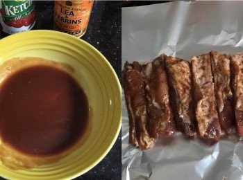 step4: 將烤肉醬、茄汁和喼汁撈勻，倒在豬肋骨上撈勻