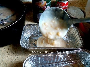 step11: 器皿用冰水沖一沖洗 , 將馬豆糊及紅豆糊逐一放入器皿內靜置30分鐘待涼