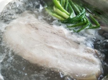 step1: 先將所有材料汆水備用。