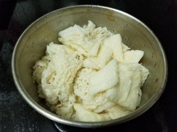 step10: 竹笙，用清水浸泡至軟身