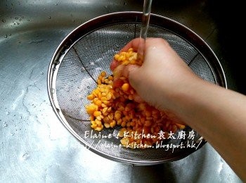step1: 馬豆浸1小時後用水沖一沖洗及瀝乾