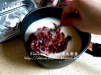 step10: 另一煲加入紅豆蓉拌勻