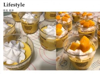 step8: 享用時唧入甜忌廉，放上芒果粒會更美味