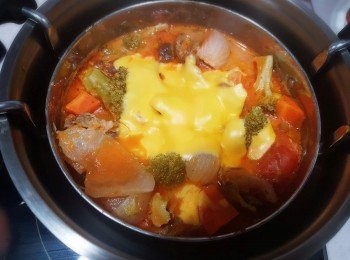 step15: 這是我燜煮了３小時後的情況，芝士已經半融啦！