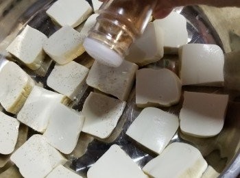 step3: 灑上適量椒鹽