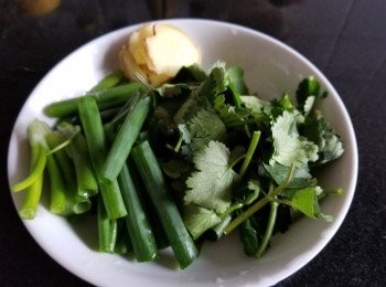 step12: 蔥段，芫茜